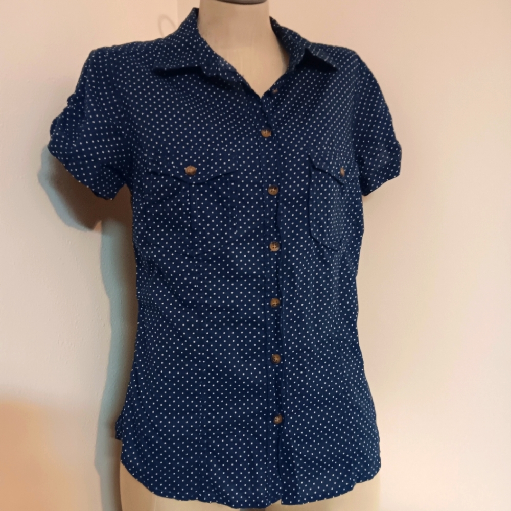 H&M Blue and White Polka Dot Button Down Top Sz 6 (Small)